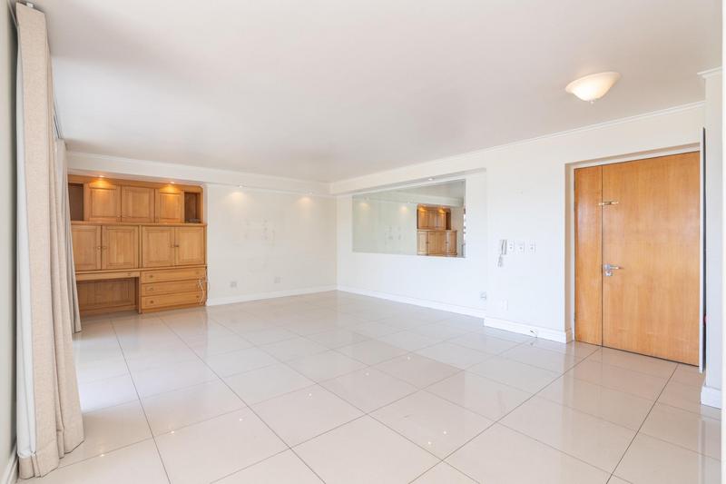 2 Bedroom Property for Sale in Sea Point Western Cape
